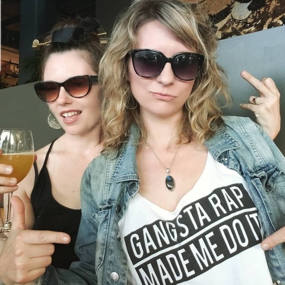 Meet your Posher, Michelle - Picture 1 of 1